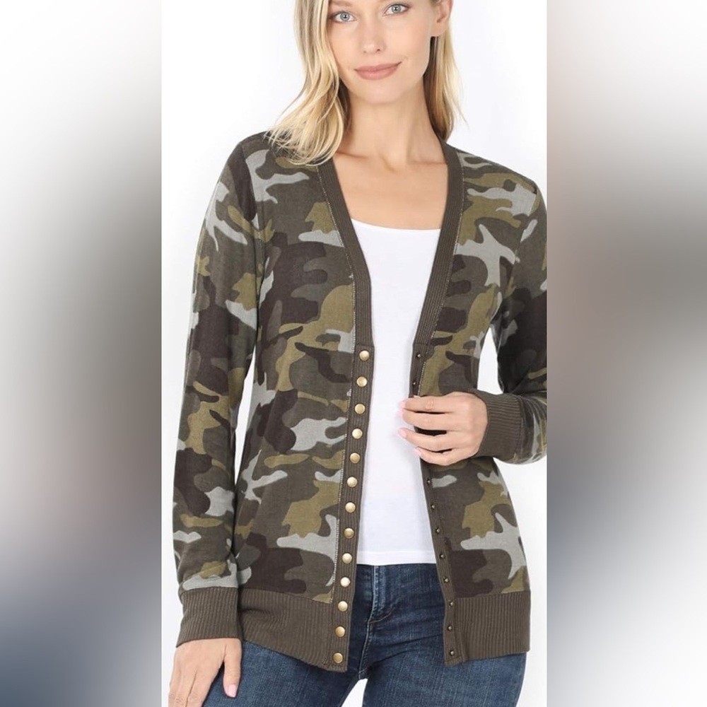 ZENANA Army Green Camo Snap front Cardigan Size Small NEW!